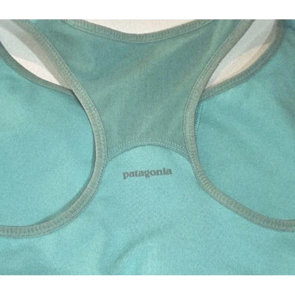 Patagonia SzM Aqua Teal Pullover Running Yoga Athletic Logo Racerback Sports Bra